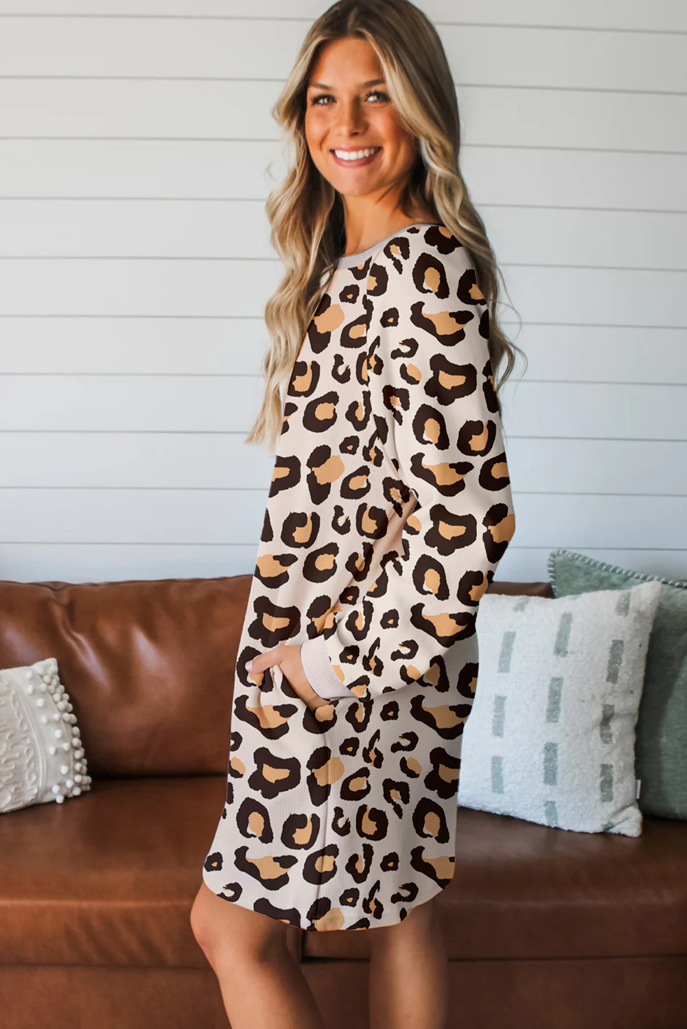 Vestido estilo camiseta recto estampado de leopardo