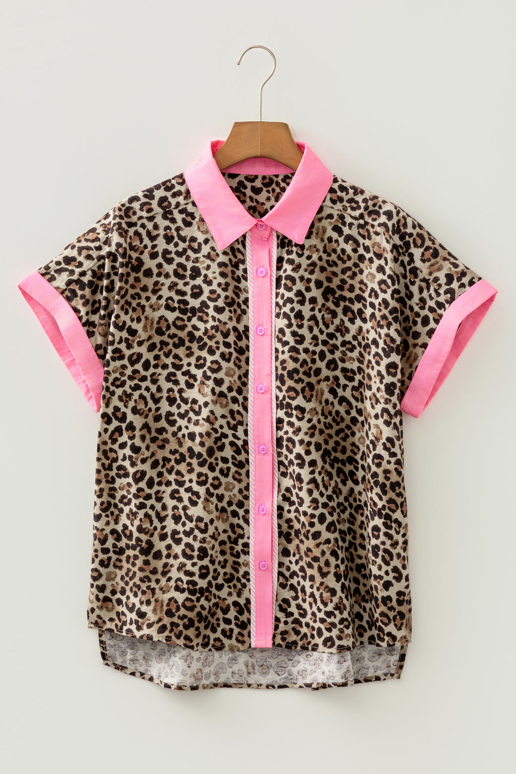 Camisa de manga corta con estampado animal
