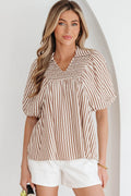 Blusa con cuello en V fruncido