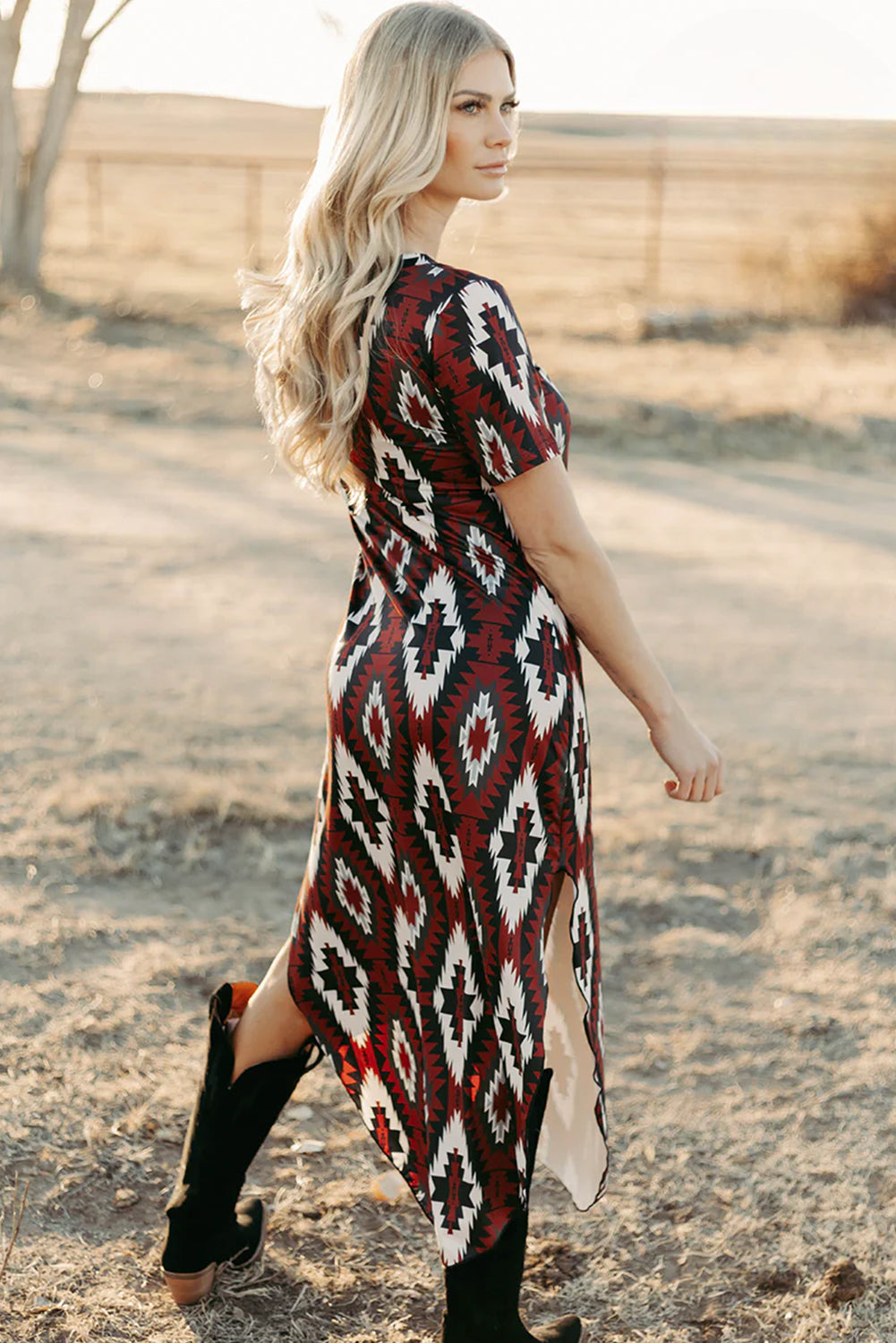 Vestido de camiseta larga de Aztec