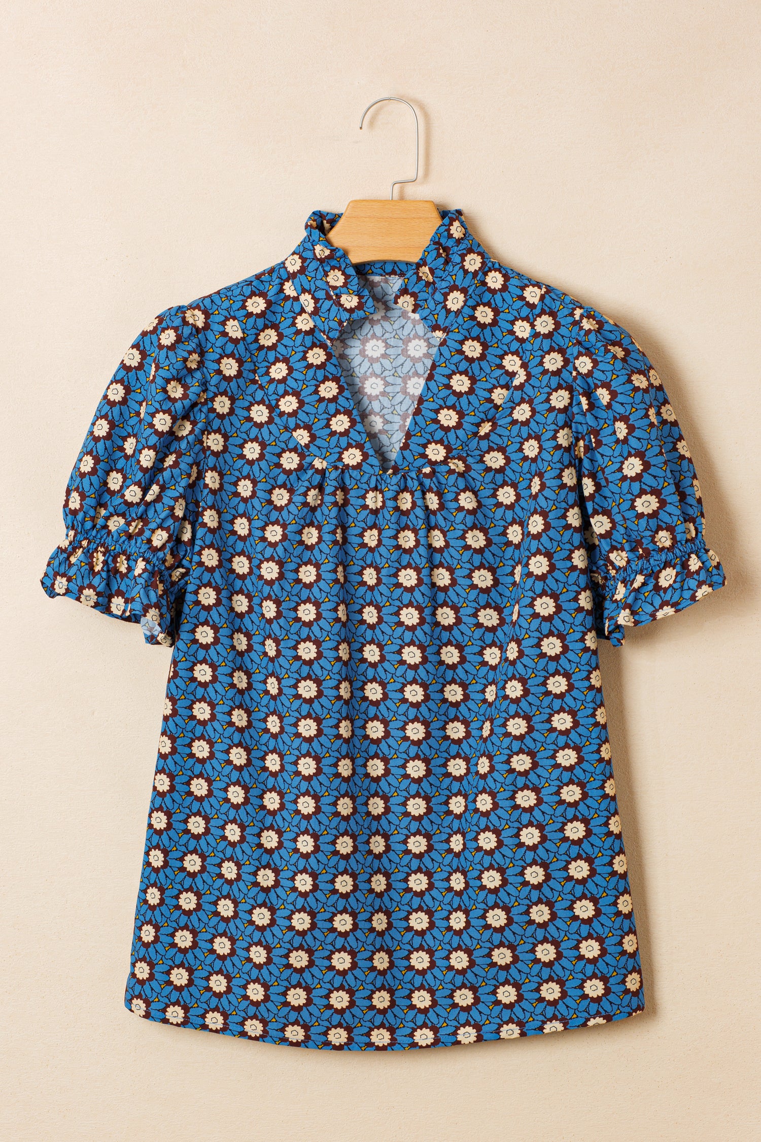 Blusa manga corta abullonada con detalle plisado