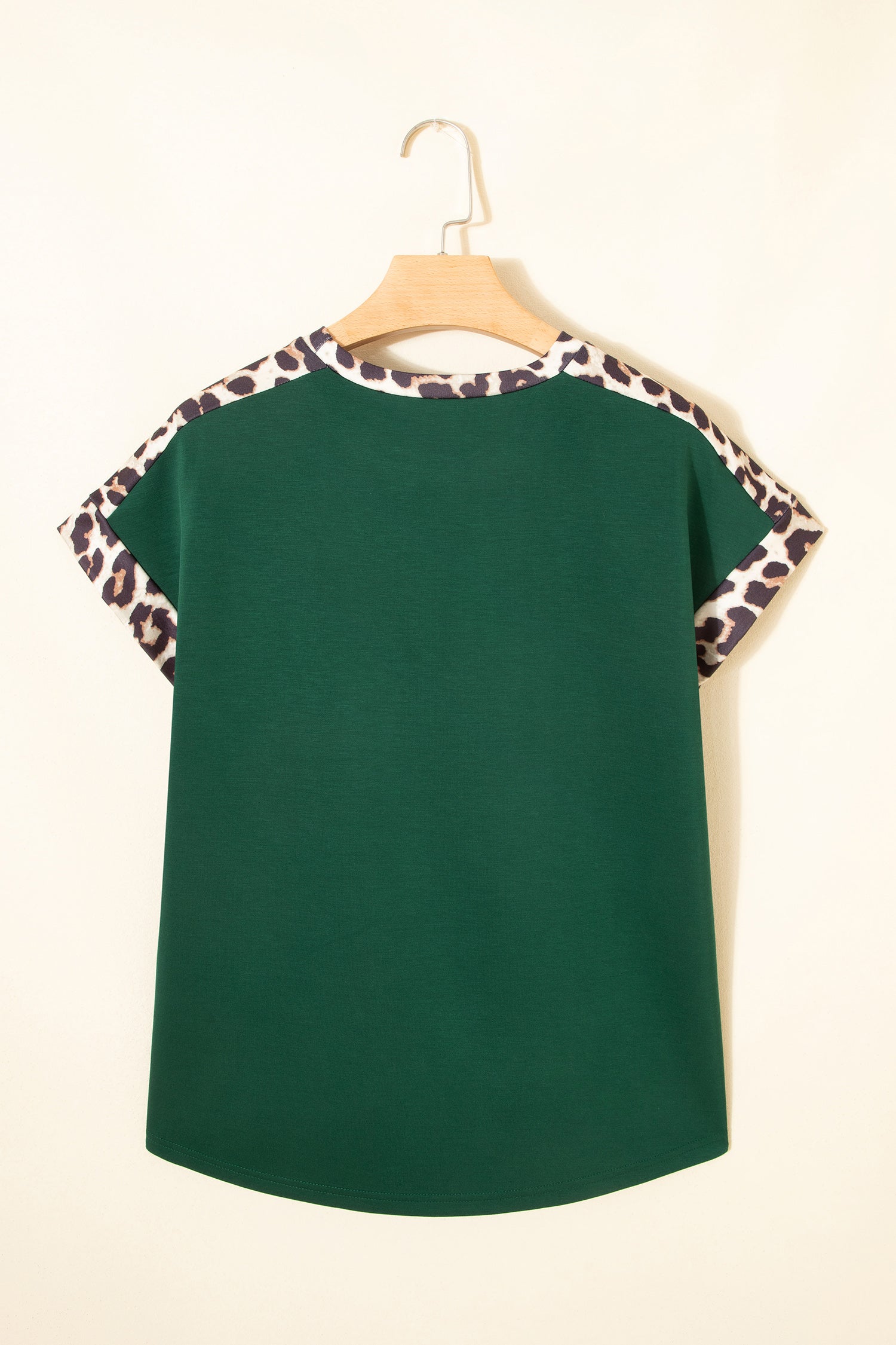 Camiseta holgada con cuello redondo