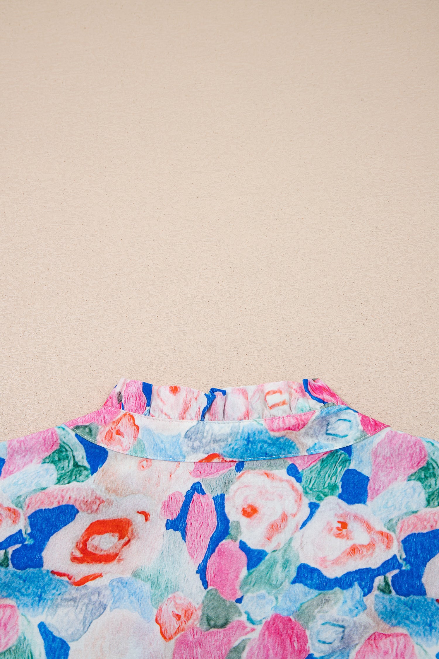 Blusa manga corta con volante