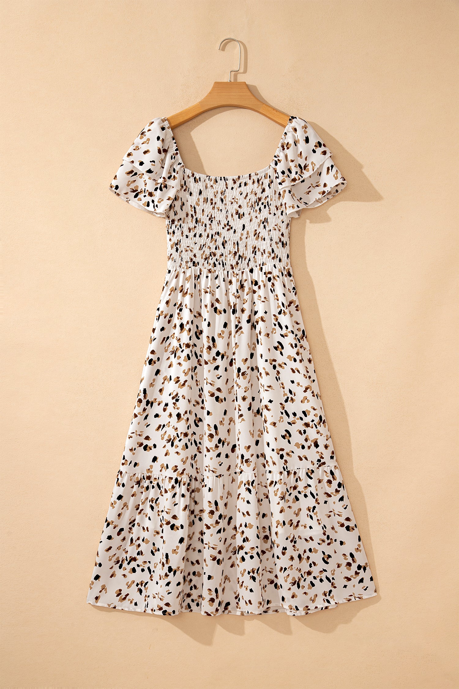 Vestido manga corta con volantes y cuello cuadrado