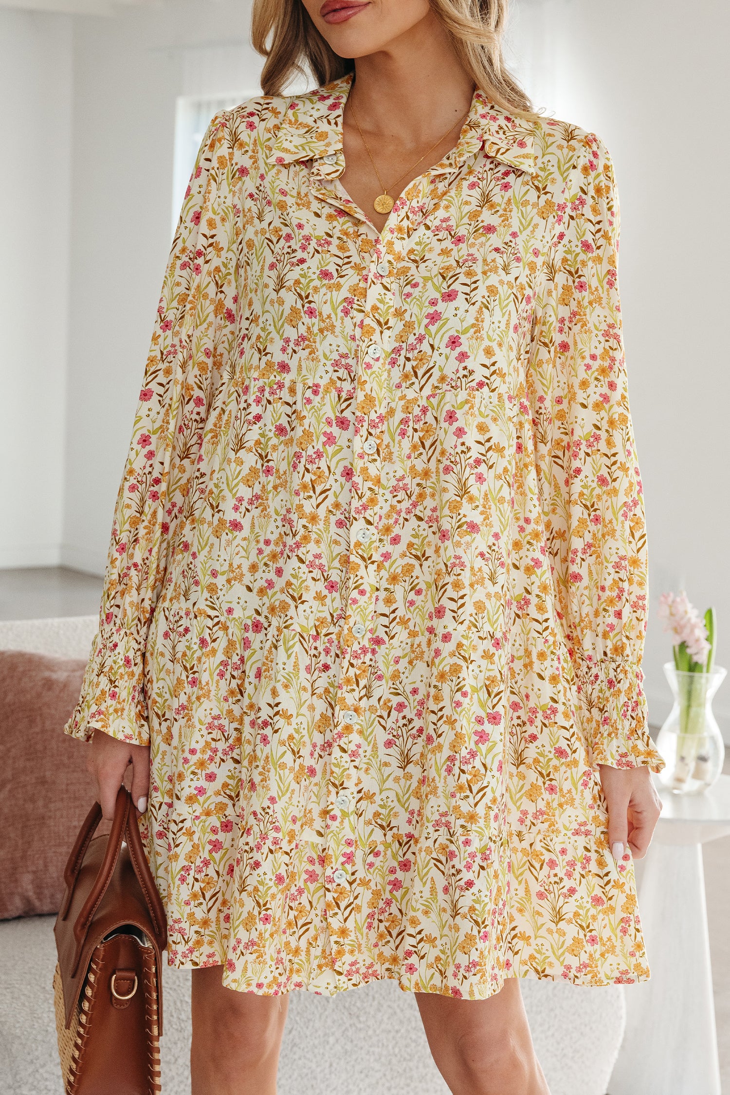 Vestido camisero suelto de manga larga con puños fruncidos