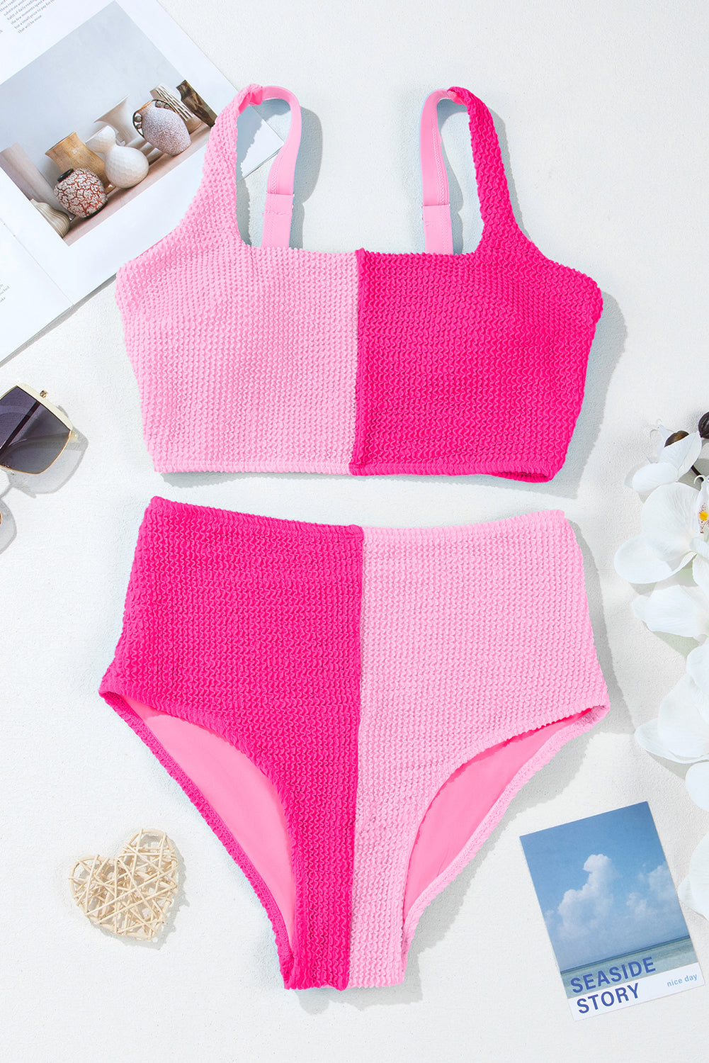 Traje de baño de bikini de cuello cuadrado