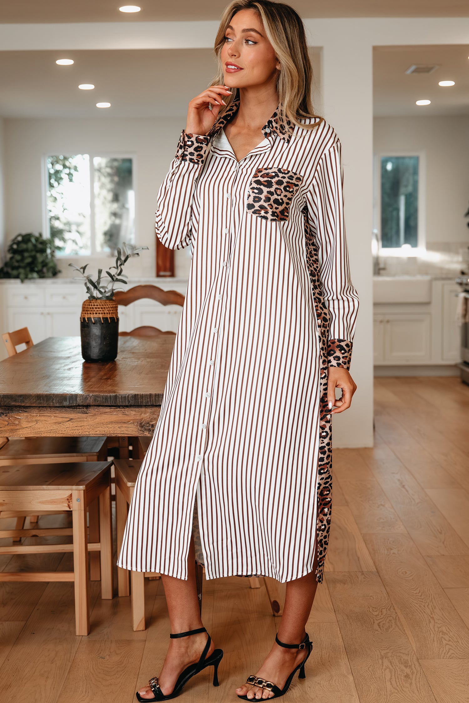 Vestido camisero largo con retazos de leopardo