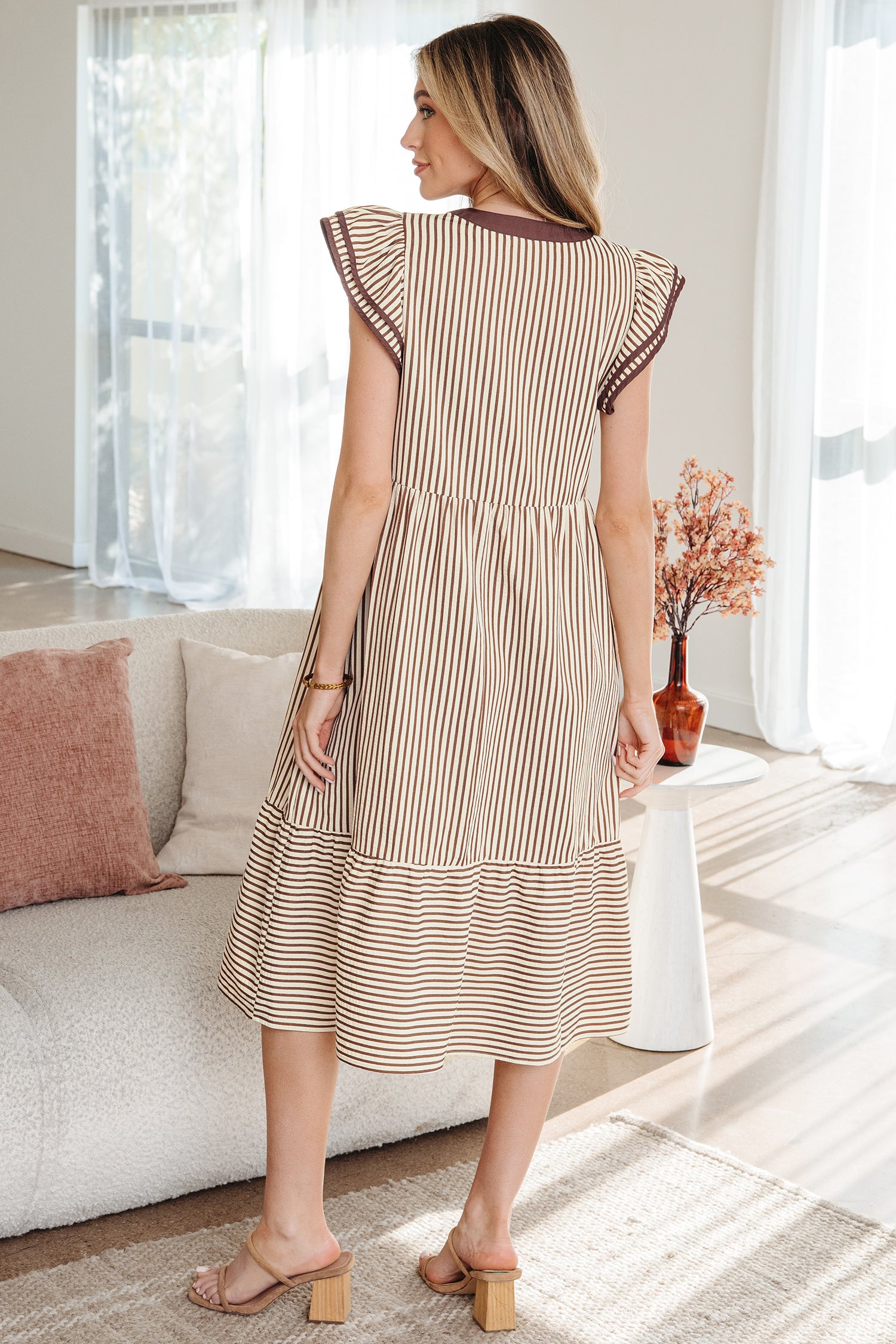 Vestido midi rayas con volantes dobles