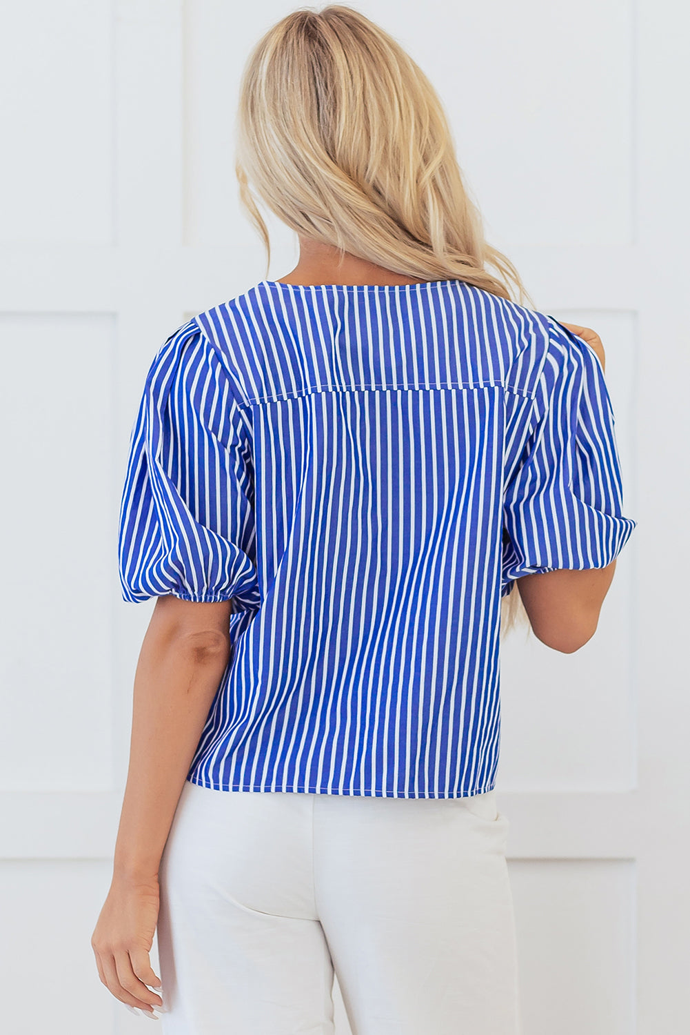 Blusa de manga corta abullonada
