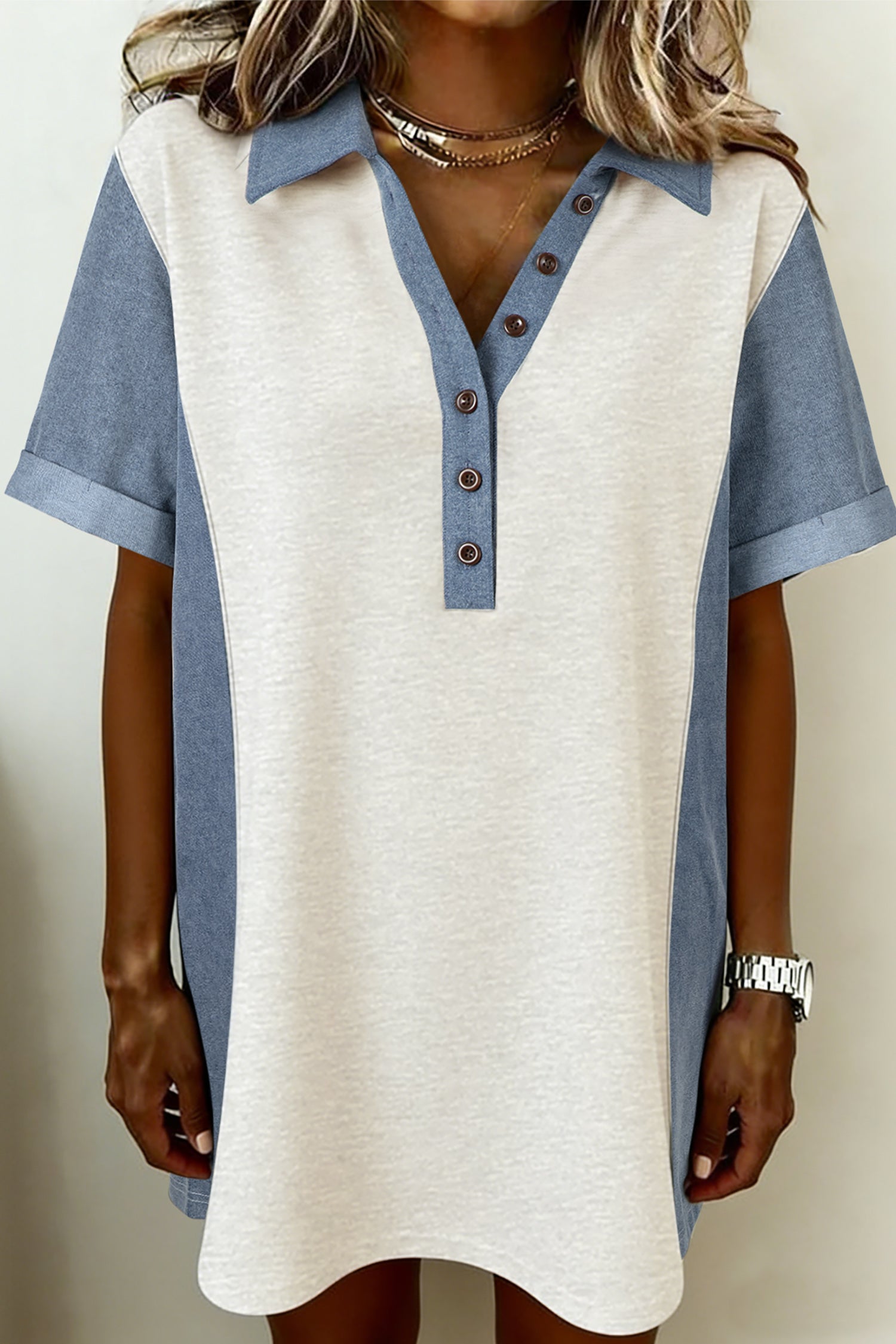 Vestido túnica estilo camiseta con cuello polo