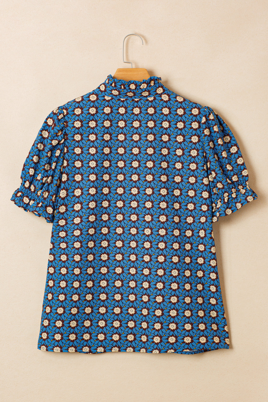 Blusa manga corta abullonada con detalle plisado