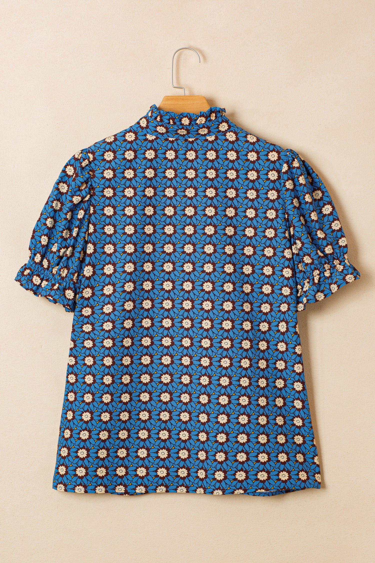 Blusa manga corta abullonada con detalle plisado