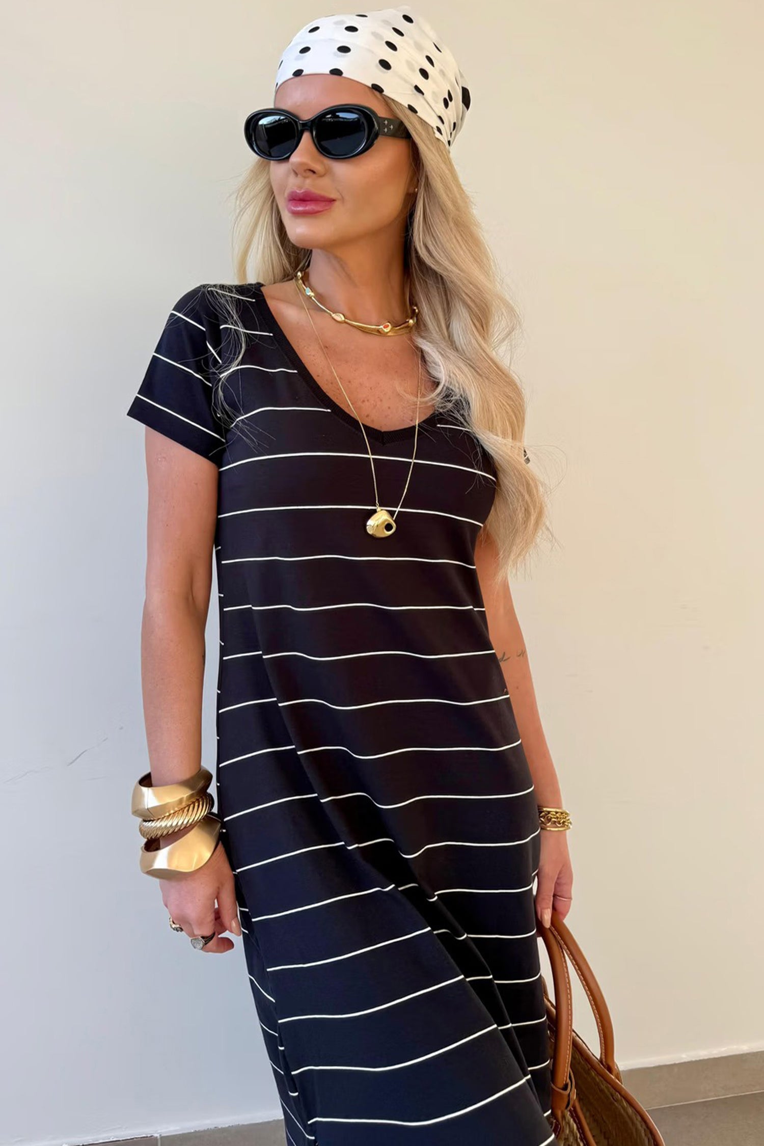 Vestido largo estilo camiseta informal con abertura lateral
